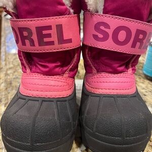 Sorel Fuchsia and Black Snow Boots